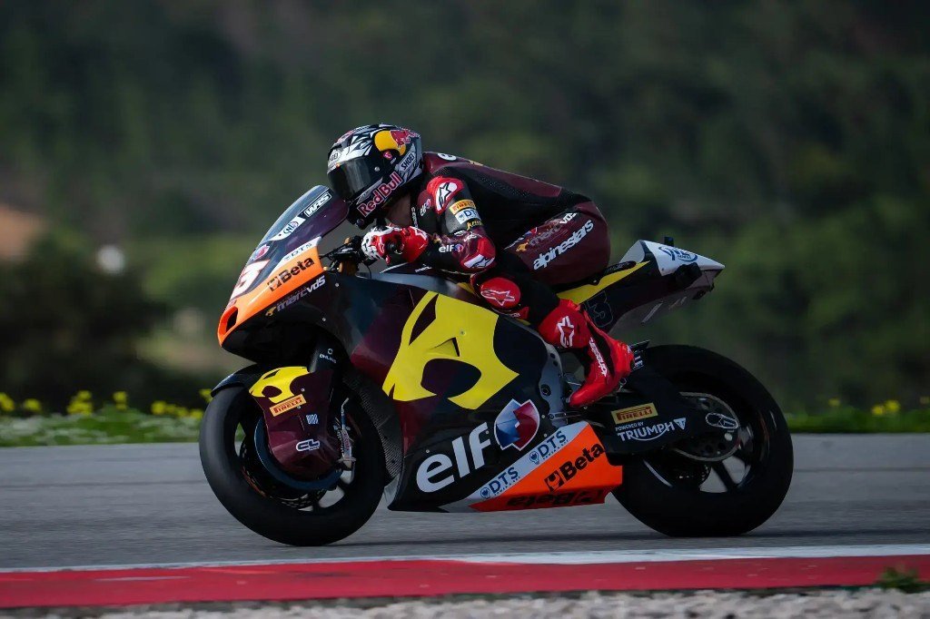 Motos